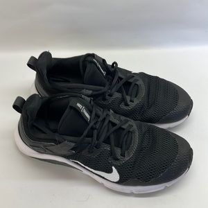 Nike Training Womens Tennis Shoe Black and White Size 8.5